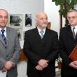 1.	Subprefectul Ştefan Alexandru Băişanu, preşedintele UUR-Ţinutul Bucovina, Ioan Bodnar, şi consulul general al Ucrainei la Suceava, Sergiy Nikshych