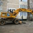 Pentru recuperarea robotului miniatural angajaţii, ACET au săpat cu excavatorul într-o parcare din cartierul George Enescu