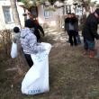Ion Lungu, ajutat de elevi in campania de curăţenie a Sucevei 