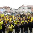 Peste 3.000 de persoane din întreg judeţul au participat la mitingul electoral de la Suceava al candidatului PNL pentru preşedinţia României, Crin Antonescu