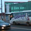 Maşinile care transportă gratuit clienţii hipermarketurilor Auchan şi Real dispar din transportul public din municipiul Suceava