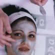 Pentru un tratament revitalizant al feţei nu trebuie să mergeţi neapărat la un cosmetician priceput