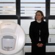 Dr. Anca Trifina, prezentând tehnologia din dotarea Centrului Oftalmologic Duo Stil