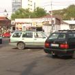 Două autoturisme s-au ciocnit violent, ieri, în centrul municipiului Suceava, lângă Autogară