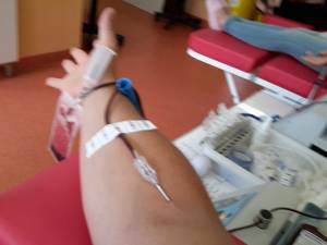Colegii din USV şi familia profesorului Lazăr fac apel la cei care au grupa B3 pozitiv şi doresc să îl ajute, să doneze sânge pentru el la Centrul de Transfuzii Sangvine Suceava