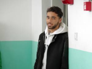 Un singur stranier, Renquin, a fost prezent la prima acţiune din acest an