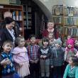 Micuţilor de la Grădiniţa cu Program Normal Obcini le-a citit cunoscutul şi îndrăgitul autor de cărţi de poveşti şi teatru adaptat după Ion Creangă, profesorul Gheorghe Solcan