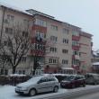 Neîndepărtarea pe timp de iarnă a ţurţurilor se pedepseşte la persoanele fizice cu amenzi între 100 şi 1.000 de lei, iar la cele juridice cu amenzi cuprinse între 200 şi 2.000 de lei