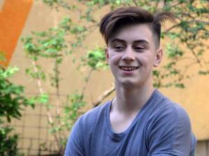 Luca Giovani Popovici luptă la europenele de juniori III