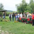 O parte dintre participanții Taberei Internaționale a Meșterilor Populari care a început la Păltinoasa