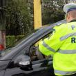 Un şofer inconştient, care a pus în pericol viaţa fiului său, a ajuns după gratii