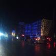 Vehiculul greu care transporta lemn