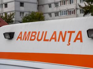 Ambulanţa a preluat fetiţa la Horodnic de Sus