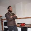 Invitatul întâlnirii este Ionuț Loba, proprietar de gospodărie tradițională