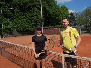 Talentata Bianca Nica s-a impus în duelul cu Alin Leuciuc, de la Elită