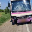 Autocarul Cernăuți – Suceava a lovit o căruță pe E 85