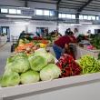 Tarifele pentru producători și comercianți în Piața Mică din Suceava nu se majorează, după modernizare