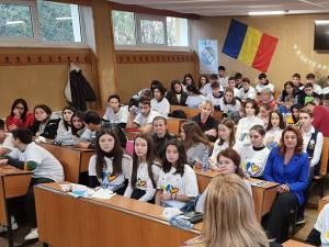Creațiile artistice ale tinerilor români și ucraineni, subiectul central al unui festival organizat la Suceava, pentru promovarea păcii peste graniță