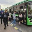 Călătorii care vor urca în autobuzele și microbuzele TPL Suceava fără a avea bilete sau abonamente vor plăti 5 lei la achiziționarea biletelor din mijloacele de transport