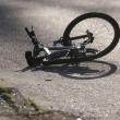 Biciclistă în vârstă de 67 de ani, rănită de o șoferiță care nu i-a acordat prioritate