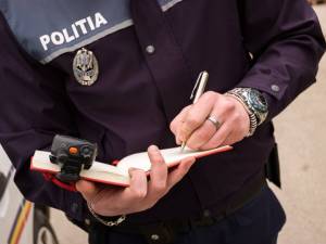 Un sucevean care încerca să vândă un telefon cu 1.500 de euro a fost înșelat cu un transfer bancar fictiv