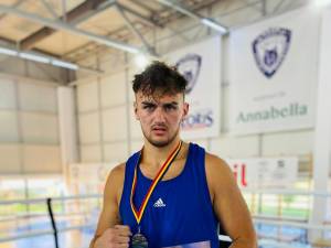 Pugilistul sucevean Alexandru Maniga e vicecampion național la box