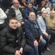 Președintele Șoldan, primarul Rîmbu și rectorul Mihai Dimian, alături de echipa de handbal CSU Suceava, la ultimul meci din acest an