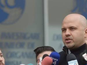 Deputatul USR de Suceava, Emanuel Ungureanu, îi cere Elenei Lasconi să renunțe la candidatura la președinție în favoarea lui Nicușor Dan