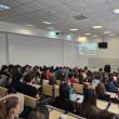 Istoricul și diplomatul Vitalie Văratic a prezentat „Misterul leilor” studenților și universitarilor suceveni