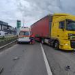 Ambulanță avariată într-un accident rutier