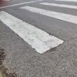 Un puști pe trotinetă electrică a dat peste un sucevean, pe trecerea de pietoni