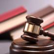 Autorul unei tâlhării din centrul Sucevei, condamnat cu suspendare și pus în libertate, după două luni de arest