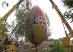 Gigantul ou încondeiat a fost mutat de lângă Muzeul Satului Bucovinean